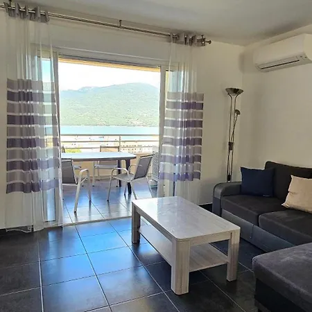 T3 Vue - Mare E Monti D12 Apartment *